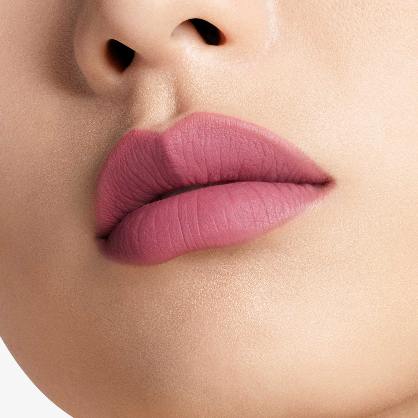 Tom Ford Beauty Runway Liquid Lip Color Petal Stay (03 Casablanca), 6ml