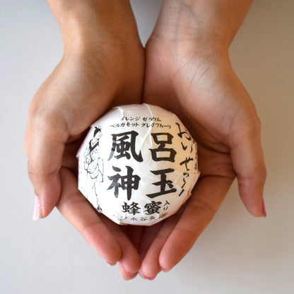 Oise-san Bath God Ball with Honey, 200g